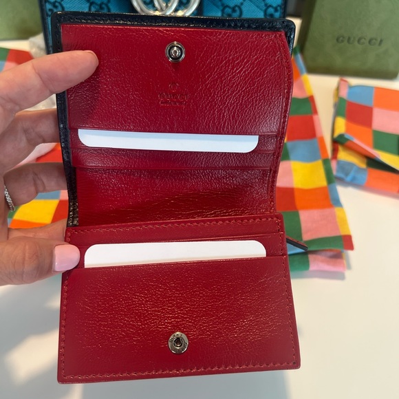 𝐍𝐄𝐖 Gucci Multicolor (blue and pink)  Marmont Compact Wallet. - Picture 4 of 5